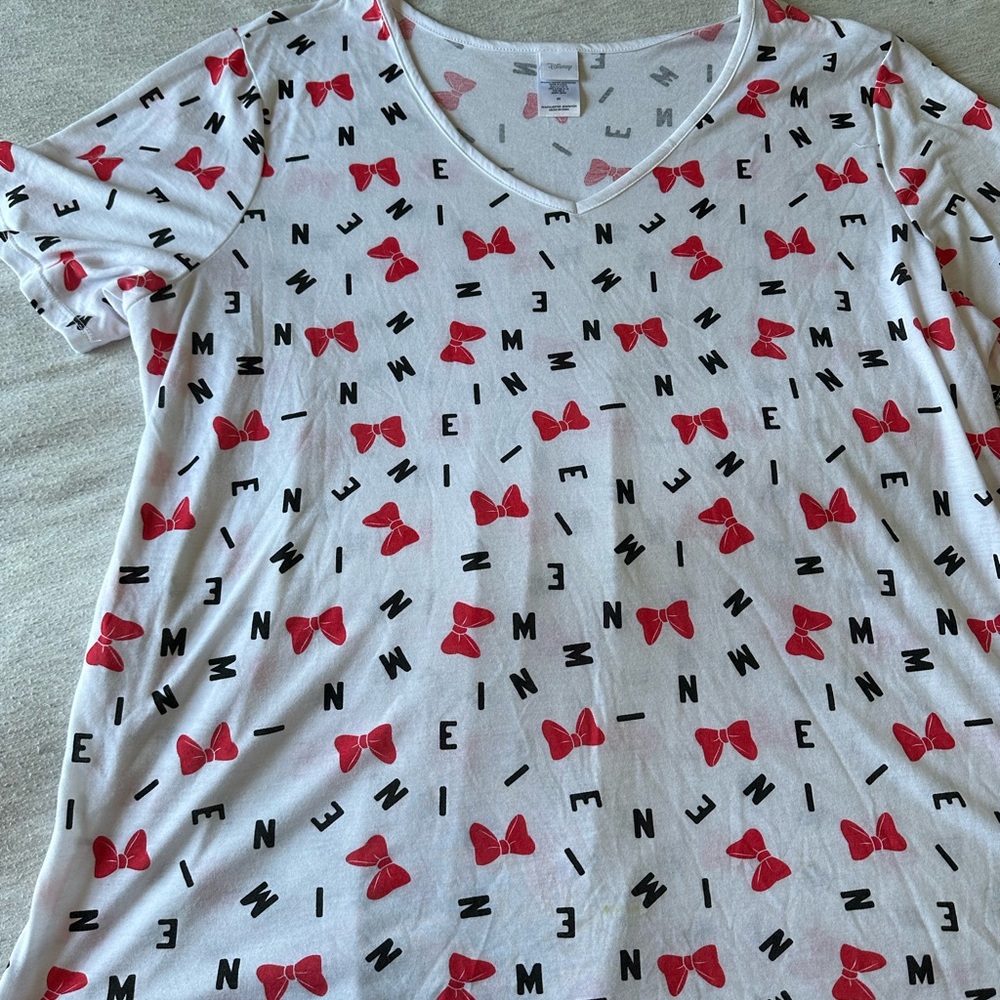 3X Minnie V-Neck